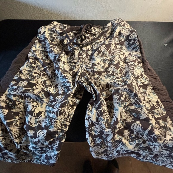 Great pair of swim trunks. It’s a big large. Awesome pair of trunks! - Picture 1 of 6